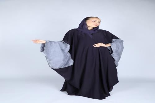 عباية بتصميم فاخر وانسيابي يجمع بين الأناقة الكلاس...