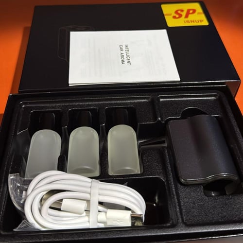 معطر هواء و فواحة الكترونية للسيارة ب 3 راوئح