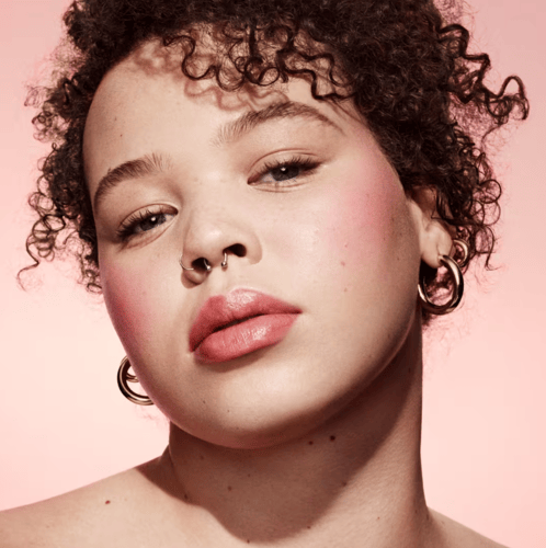 فنتي بيوتي احمر خدود كريمي تشيكس