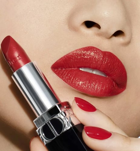 ديور احمر شفاه