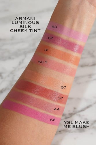 ايف سان لوران احمر خدود ميك مي بلاش السائل