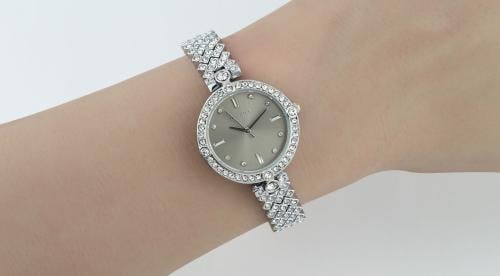 ساعه بروشا سهره فضي مينا رمادي