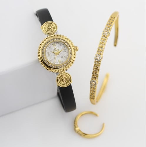 طقم نسائي ايفرد