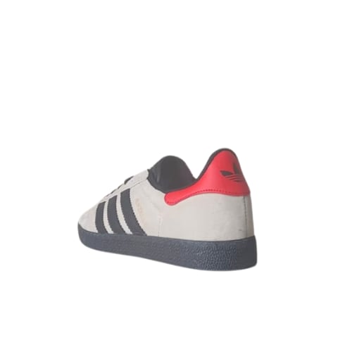 ( b ) Adidas Gazelle Sneakers G