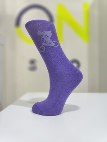 جوارب مضيئة رسومات بنفسجي