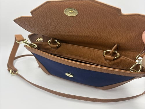 حقيبة (كوكب) باللون الكحلي صغير