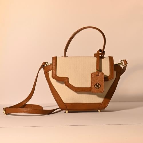 حقيبة (كوكب) باللون البيج صغير