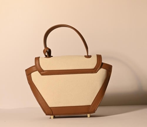 حقيبة (كوكب) باللون البيج صغير