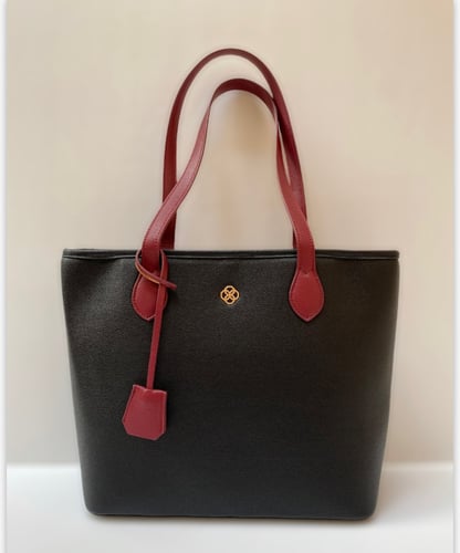 حقيبة ( زورق ) باللون الأسود