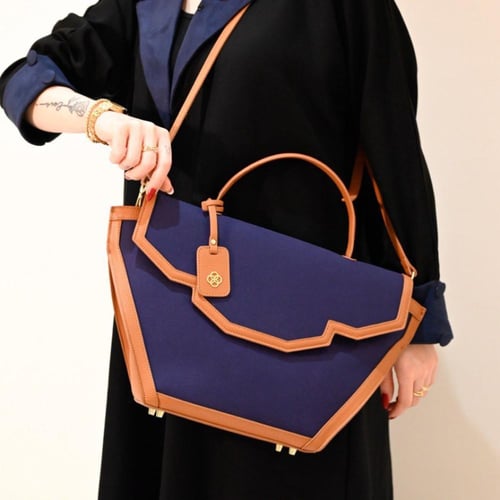 حقيبة (كوكب) باللون الكحلي كبير