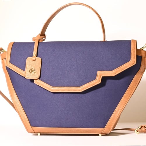 حقيبة (كوكب) باللون الكحلي كبير