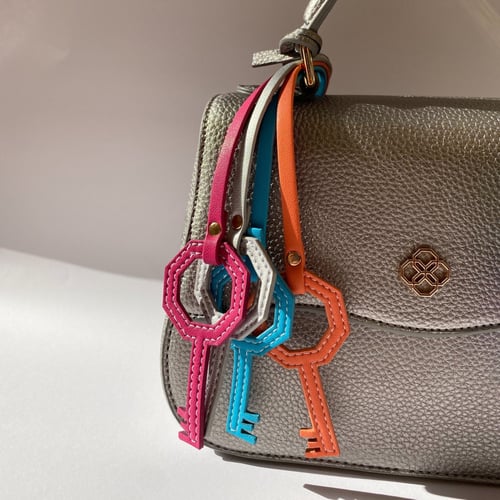 تعليقة حقيبه