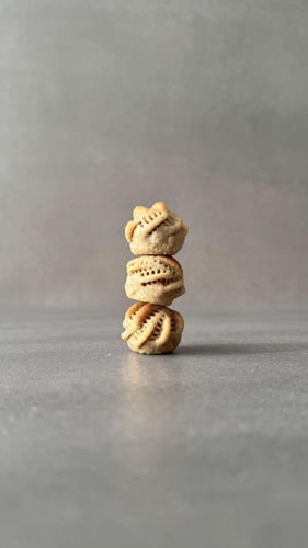 ‎معمول ميني بايتس الدخن بالتمر الحجم الصغير