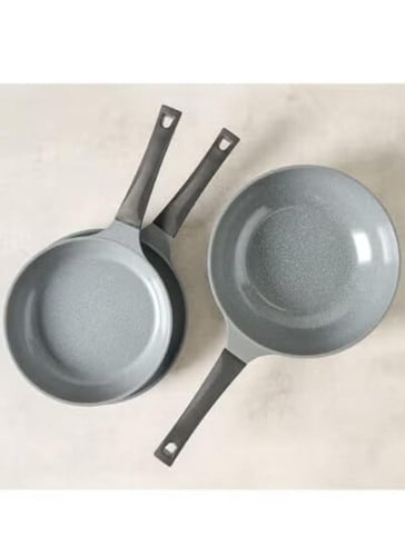 قدور جرانيت أصلي، طقم 23 قطعة جديد، من بادريق لاهو...