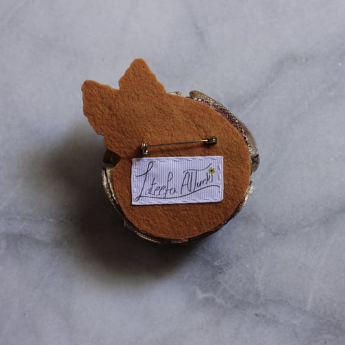 بروش قماش+ورق جلد صناعه يدويه