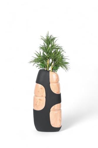 شجرة بمركن فايبر مخشب