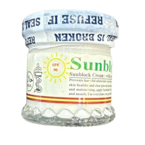 كريم دالفور واقي شمس الابيض