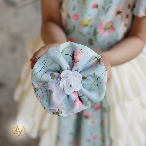 طوق سماوي مورد