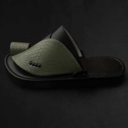 حذاء شرقي نقش جلد ثعبان زيتي اسود