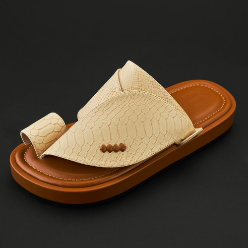 حذاء شرقي مُلبس جلد نقش الثعبان بتصميم كلاسيكي - ب...