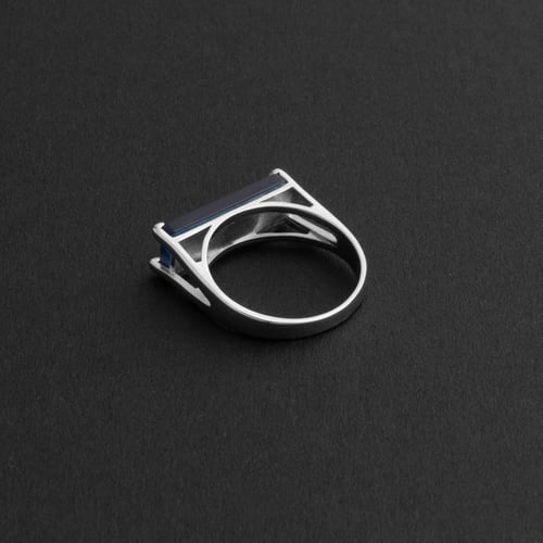 خاتم ملكي مستطيل عيار 925 - كحلي زجاجي