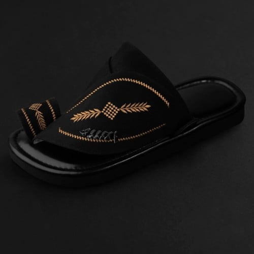 حذاء شرقي شامواه مطرز اسود