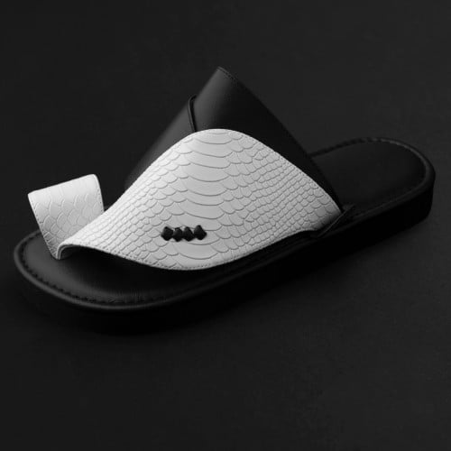 حذاء شرقي نقش جلد ثعبان ابيض اسود