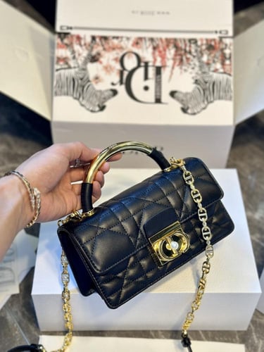 حقيبة ديور اسود