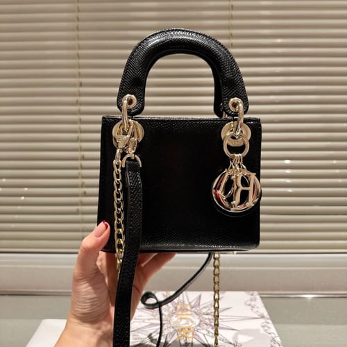 شنطة ديور بثلاث الوان