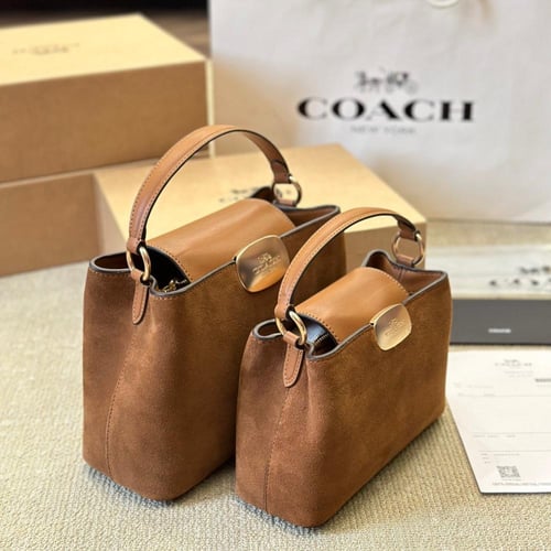 حقيبة كوتش بعدة الوان