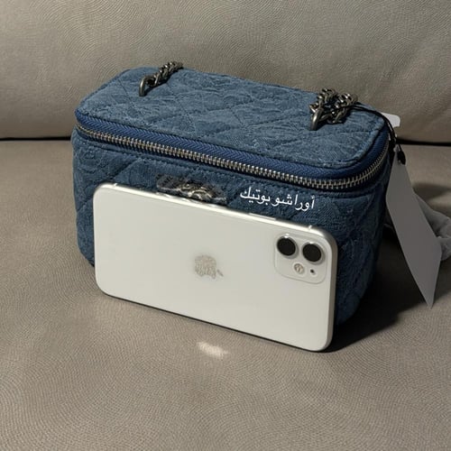 حقيبه شانيل متوفره بلونين