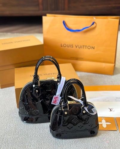 حقيبة بيبي الما جلد لامع LV