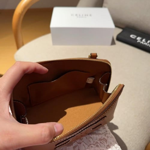 حقيبة سيلين كروس بدي صغيرة