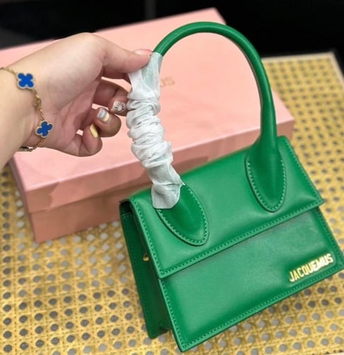 حقيبة جاكيموس عدة الوان