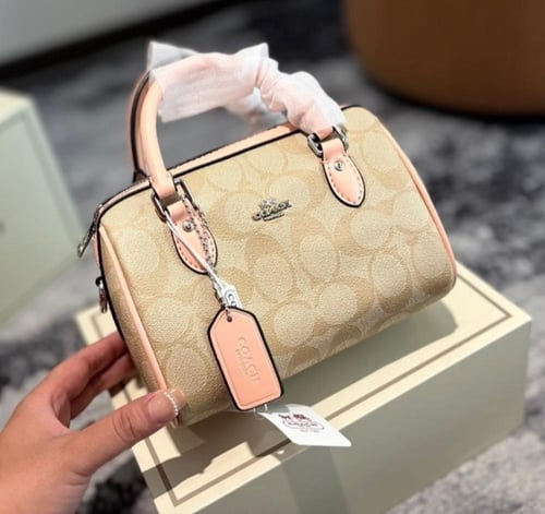 كوتش ميني عدة الوان