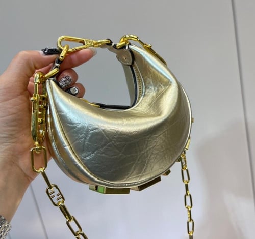 حقيبة فندي Nano Fendigraphy