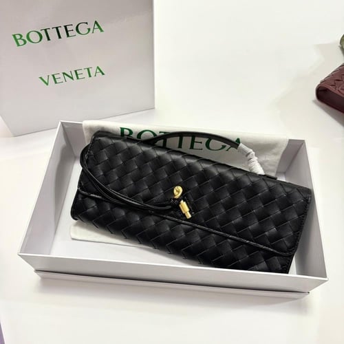 حقيبة بوتيغا Bottega | عدة الوان