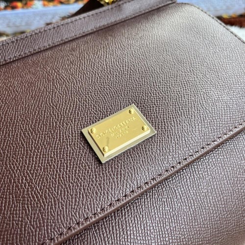 حقيبة دولتشي اند غابانا عودي