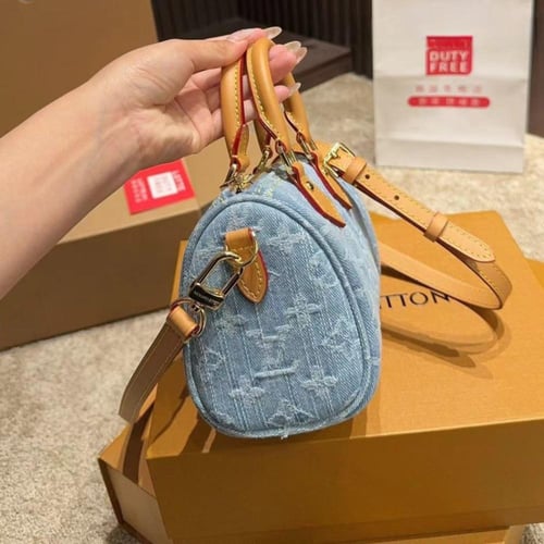 حقيبة Lv نانو سماوي