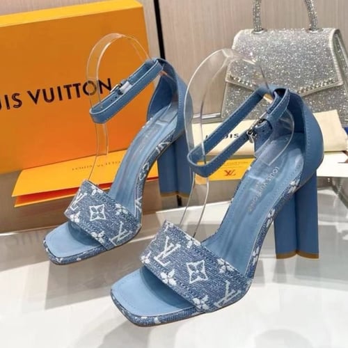 كعب لويس فيتون دينم