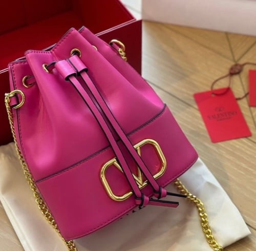 حقيبة فالنتينو| دلو ستراب معدن