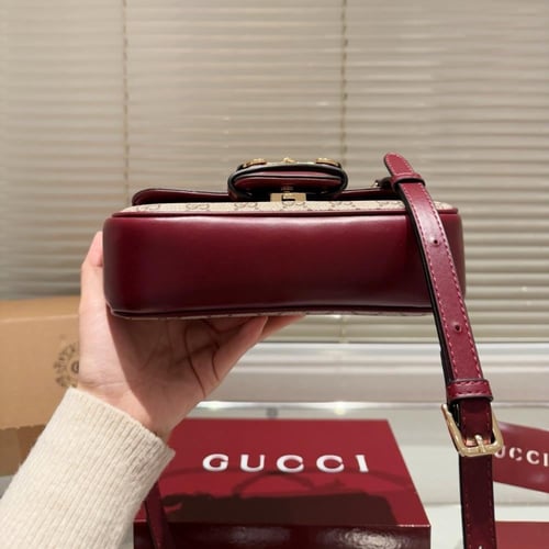 حقيبة قوتشي بعدك الوان