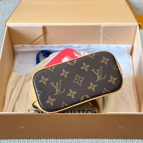 حقيبة LV ألما مونوغرام | بعدة الوان