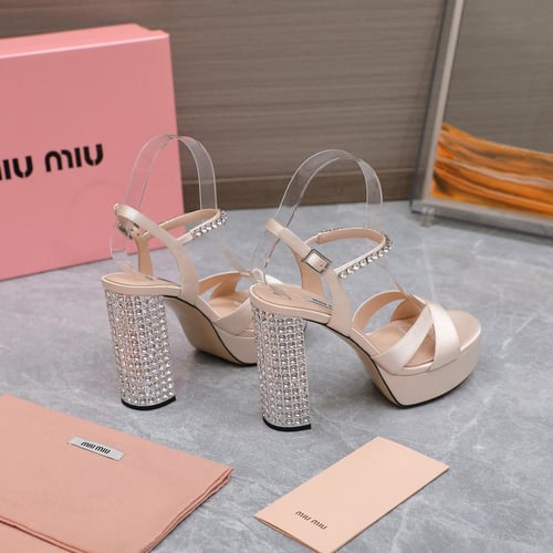 كعب ميو ميو