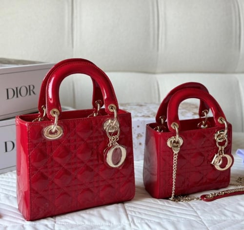 حقيبة ديور جلد لامع بعدة الوان