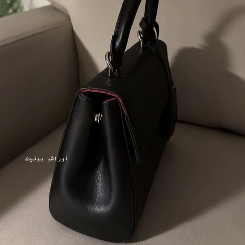 شنطه LV بعده الوان