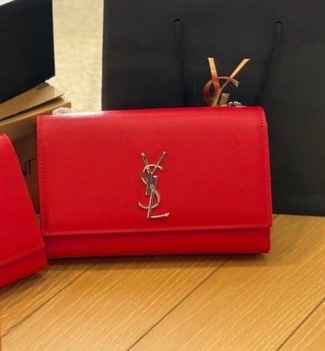 حقيبة YSL بعدة الوان