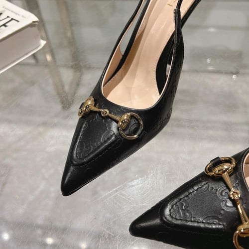 كعب غوتشي اسود