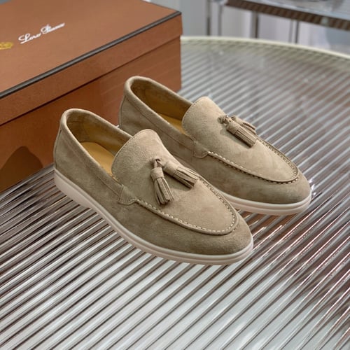 حذاء لورو بيانا