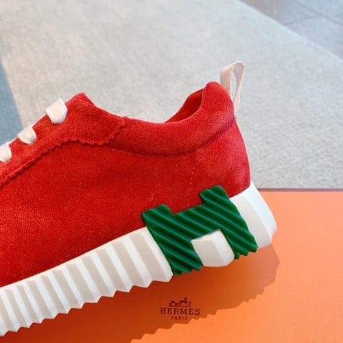 سنيكرز باونسيغ من ارميز احمر